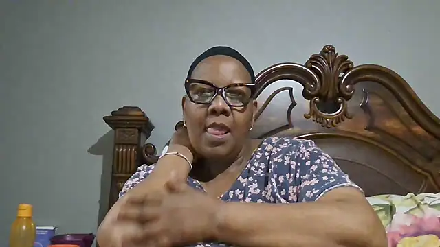 SEXYBOOBSNASS online show from 10, 10, 2025