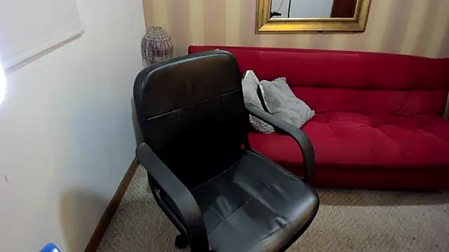 NicolettColin online show from 17, 4, 2026