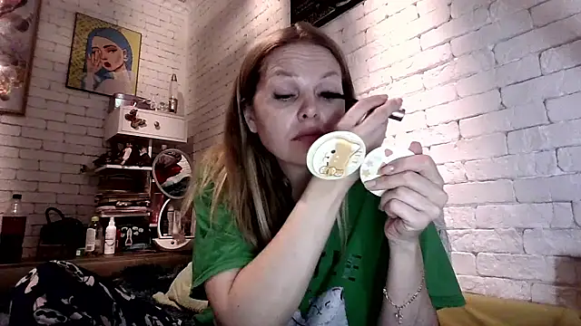 Snapshot of Angel_girllovemy chatting on 18, 1, 2026 Angel girllovemy online show from 18, 1, 2026