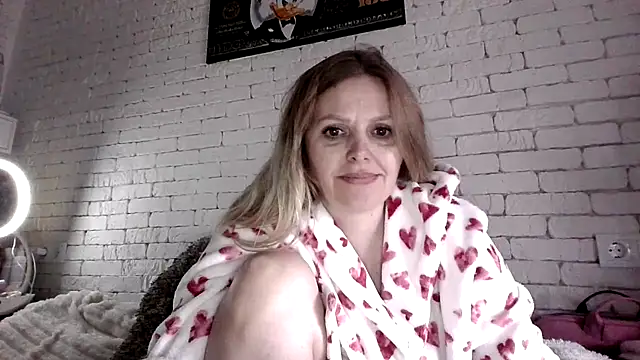 Snapshot of Angel_girllovemy chatting on 17, 2, 2026 Angel girllovemy online show from 17, 2, 2026