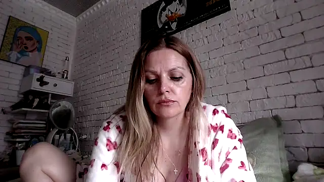 Snapshot of Angel_girllovemy chatting on 5, 2, 2026 Angel girllovemy online show from 5, 2, 2026