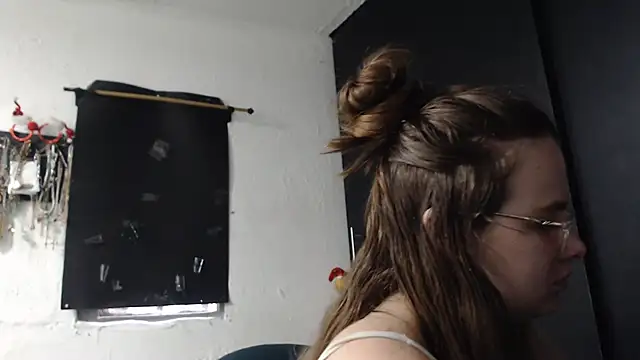 HellenMiyer1111 online show from 16, 12, 2025