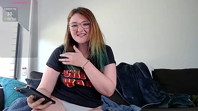 Demure Whore online show from 3, 10, 2025