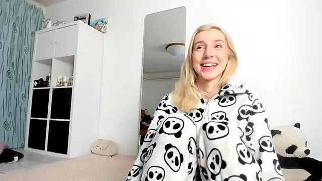 KenzieDawton online show from 6, 11, 2025