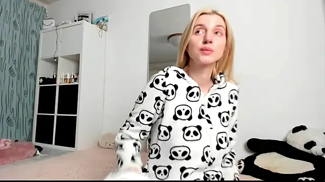 KenzieDawton online show from 13, 1, 2025