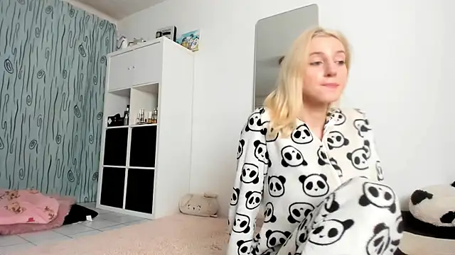 KenzieDawton online show from 6, 10, 2025