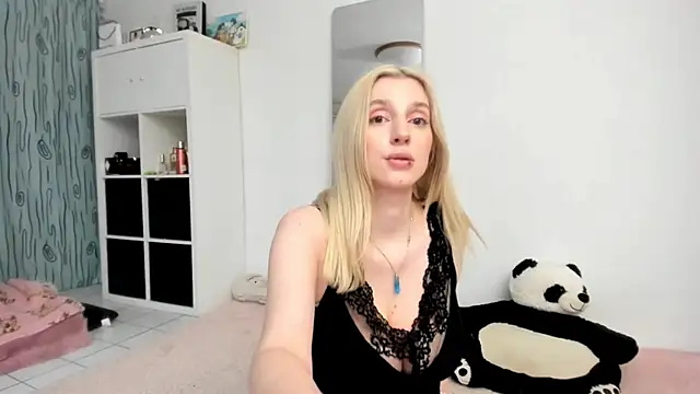 KenzieDawton online show from 26, 4, 2026