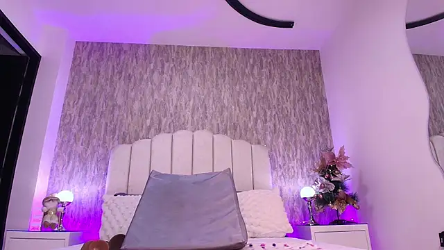 raven lilith  online show from 29, 11, 2025