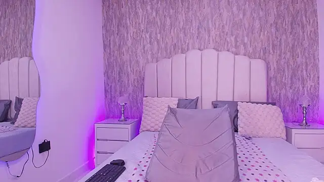 raven lilith  online show from 29, 3, 2026