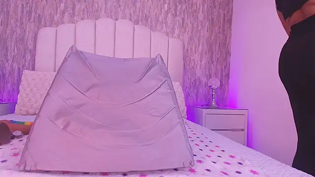 raven lilith  online show from 1, 4, 2026