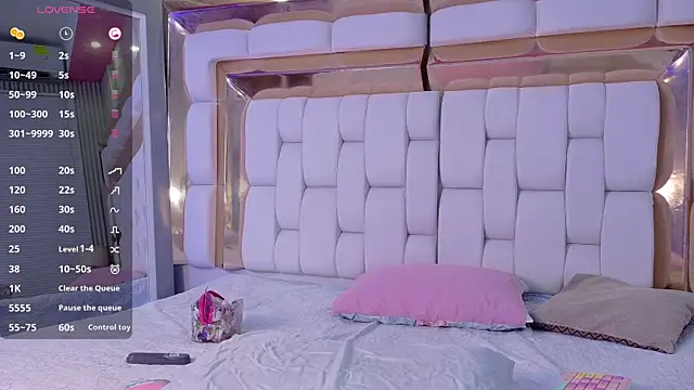 Snapshot of sexysistter chatting on 9, 9, 2025 sexysistter online show from 9, 9, 2025