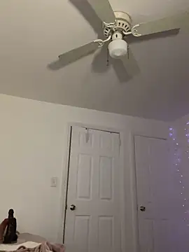 mochamimi online show from 12, 4, 2026