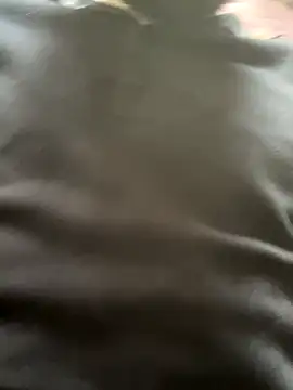 Snapshot of shehandme chatting on 4, 10, 2025 shehandme online show from 4, 10, 2025