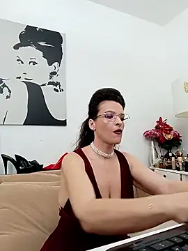 RebeccaNoble online show from 8, 5, 2026