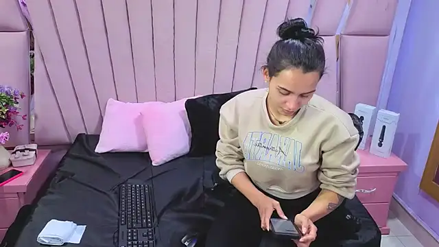 fisting anal 69 online show from 17, 2, 2026