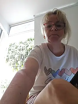 slutgold online show from 18, 10, 2025