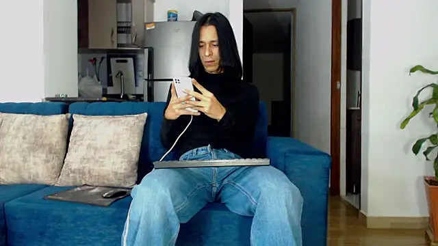 Ferotica mistress online show from 23, 4, 2026