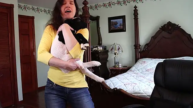 thornburyrose online show from 3, 3, 2025