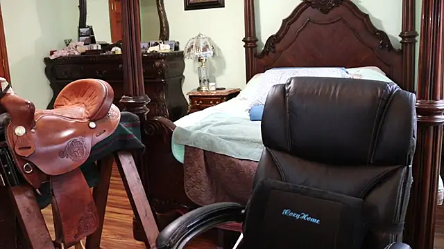 thornburyrose online show from 28, 2, 2025