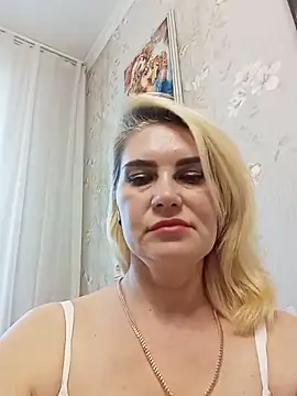 Snapshot of JennyOMay chatting on 7, 6, 2026 JennyOMay online show from 7, 6, 2026