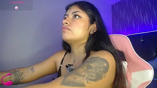 Snapshot of ChantalPetit chatting on 12, 7, 2026 ChantalPetit online show from 12, 7, 2026