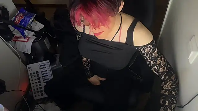 Snapshot of ecd011 chatting on 29, 9, 2025 ecd011 online show from 29, 9, 2025