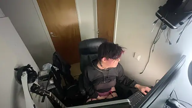 Snapshot of ecd011 chatting on 16, 3, 2025 ecd011 online show from 16, 3, 2025