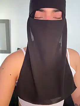 Snapshot of radiagazali chatting on 5, 2, 2026 radiagazali online show from 5, 2, 2026