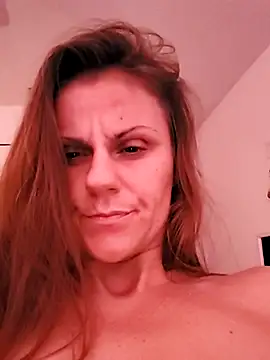 Scarlettishere online show from 12, 1, 2025