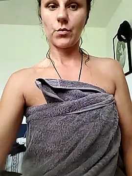 Snapshot of Scarlettishere chatting on 9, 7, 2026 Scarlettishere online show from 9, 7, 2026