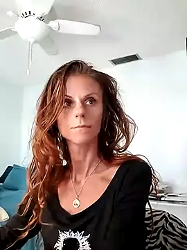 Scarlettishere online show from 9, 11, 2025