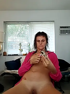 Scarlettishere online show from 16, 4, 2026