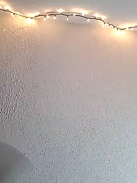 Scarlettishere online show from 19, 1, 2025