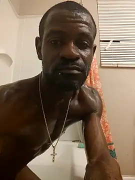 Maculine Stayr online show from 30, 12, 2024