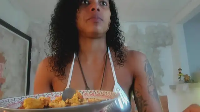 kelly thomson online show from 8, 3, 2025