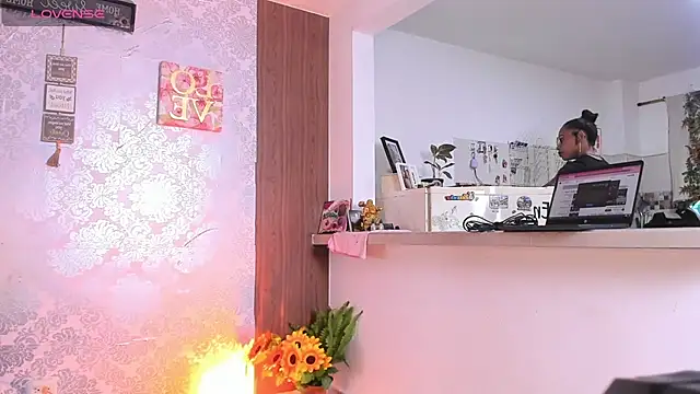 kelly thomson online show from 19, 9, 2025