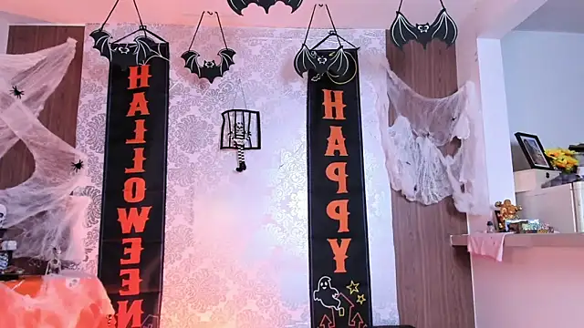 kelly thomson online show from 6, 10, 2025