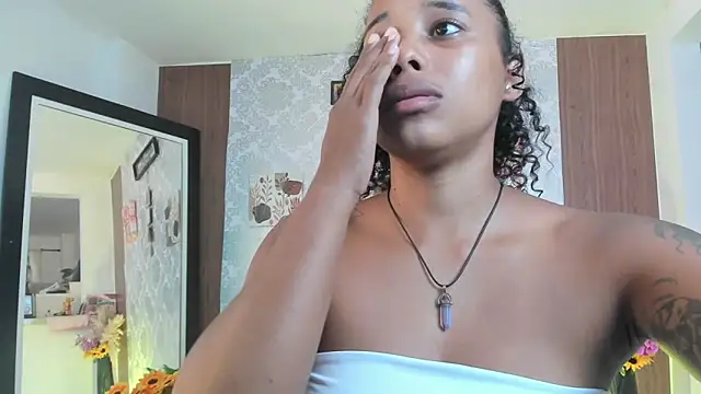 kelly thomson online show from 23, 9, 2025