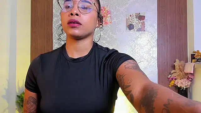 kelly thomson online show from 15, 11, 2025