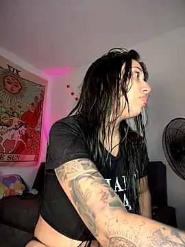 kiaraglam2 online show from 15, 10, 2025