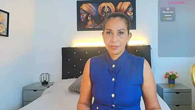 Shanon mature online show from 5, 5, 2026