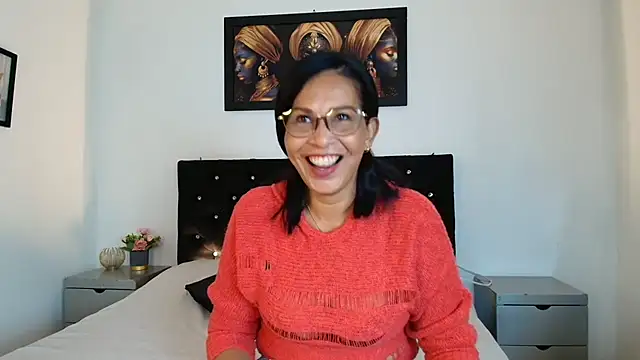 Shanon mature online show from 24, 7, 2026