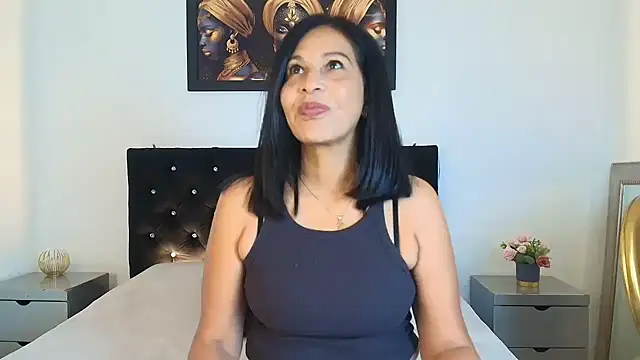 Shanon mature online show from 13, 7, 2026