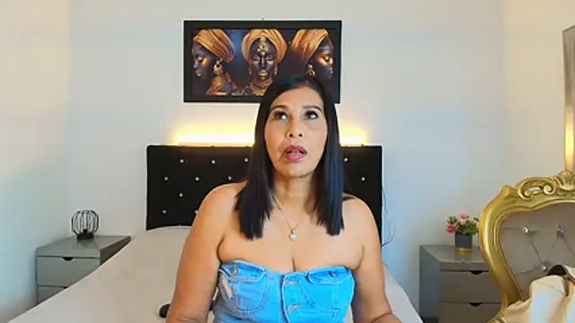 Shanon mature online show from 12, 5, 2026