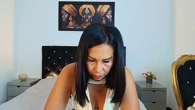 Shanon mature online show from 15, 7, 2026