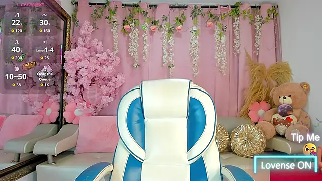 SammyGirlTS online show from 8, 4, 2026