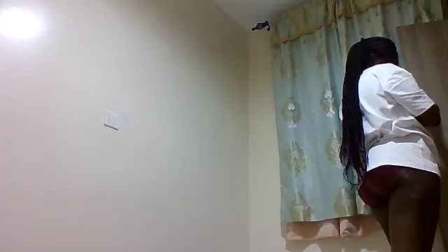 sweetelle09 online show from 20, 6, 2026