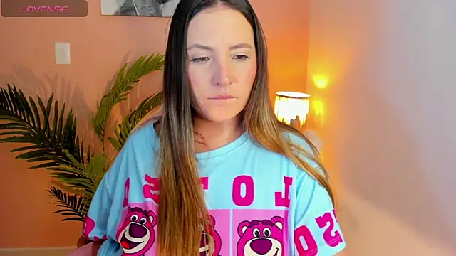 Snapshot of HannaMiller_1 chatting on 20, 6, 2026 HannaMiller 1 online show from 20, 6, 2026