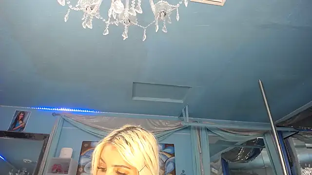 ADRIANNA FOX online show from 24, 5, 2026