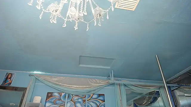 ADRIANNA FOX online show from 18, 3, 2026